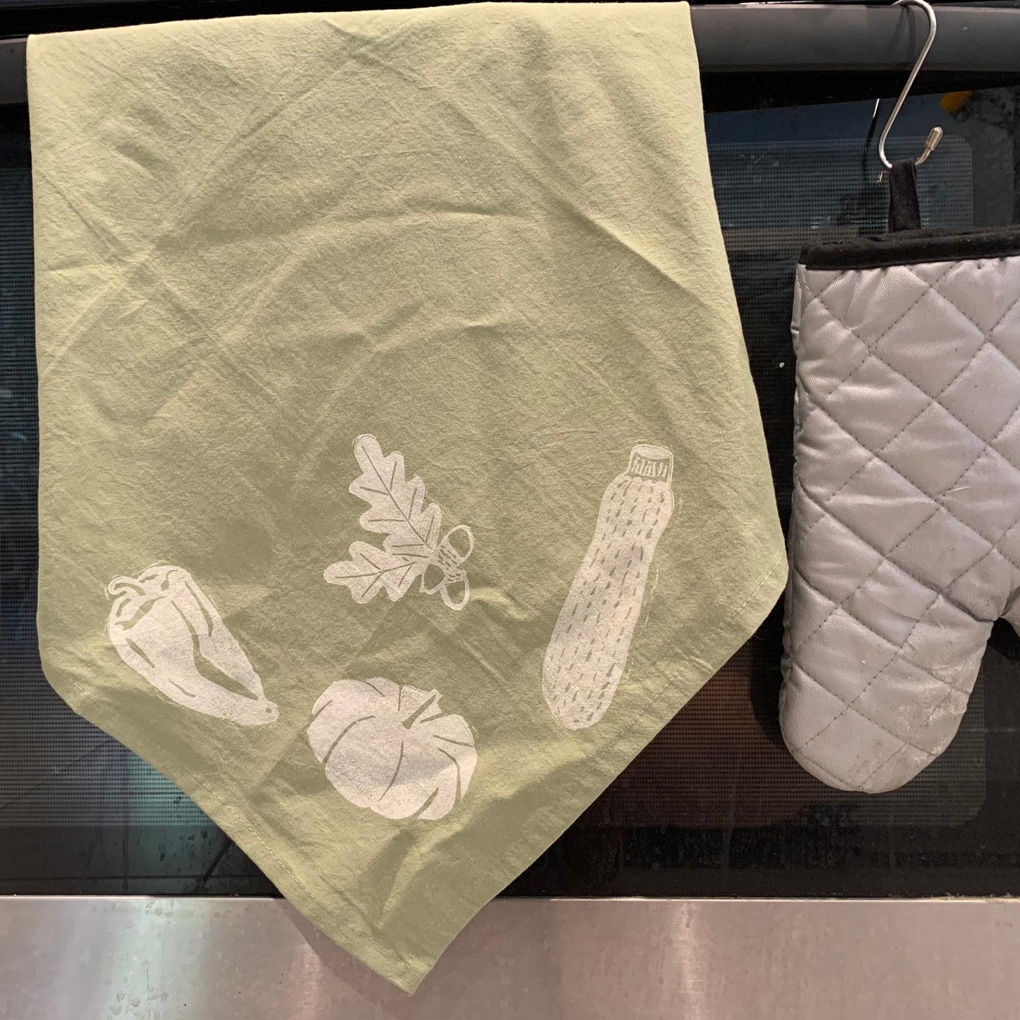 Block Printing 101: Potluck Kitchen Towel